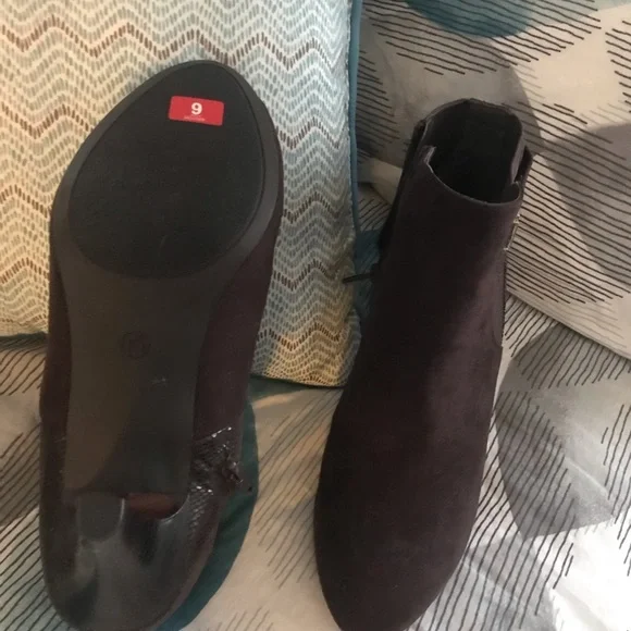 NEW Karen Scott Major Brown High Heel Bootie - Picture 5 of 12